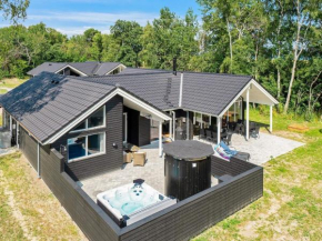 14 person holiday home in V ggerl se